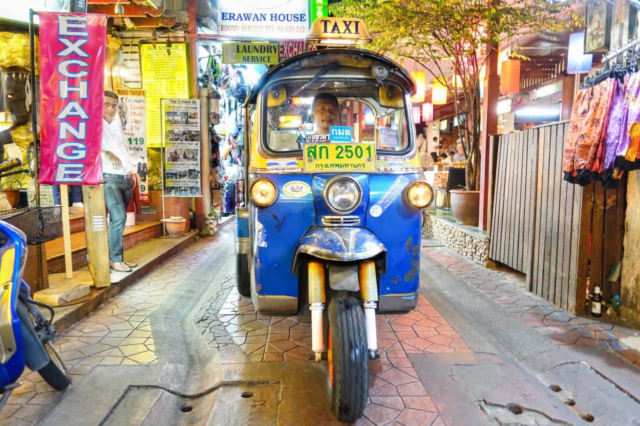 exploring india in a tuk tuk
